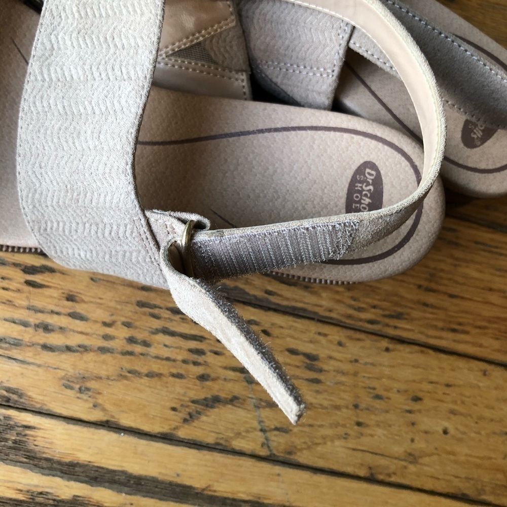 NWOB Dr. Scholl's Freestone Tan Low Heel Sandals - Picture 7 of 9